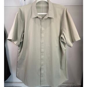Lululemon Men's Camp Shirt Button Up‎ Short Sleeve Size XL Beige